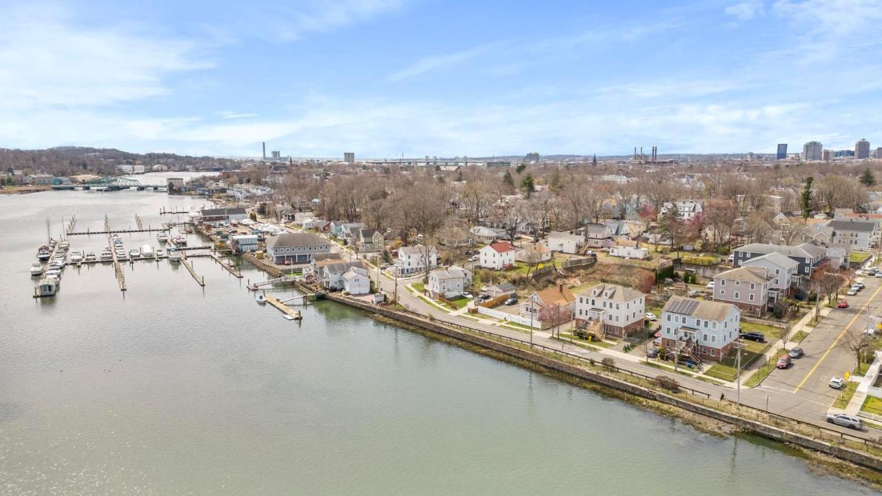 Gorgeous Waterfront 2 Bedroom 1 Bath Modern Home. New Haven Εξωτερικό φωτογραφία